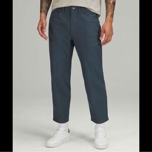 lululemon athletica Men's ABC Crop Pant Navy Utilitech